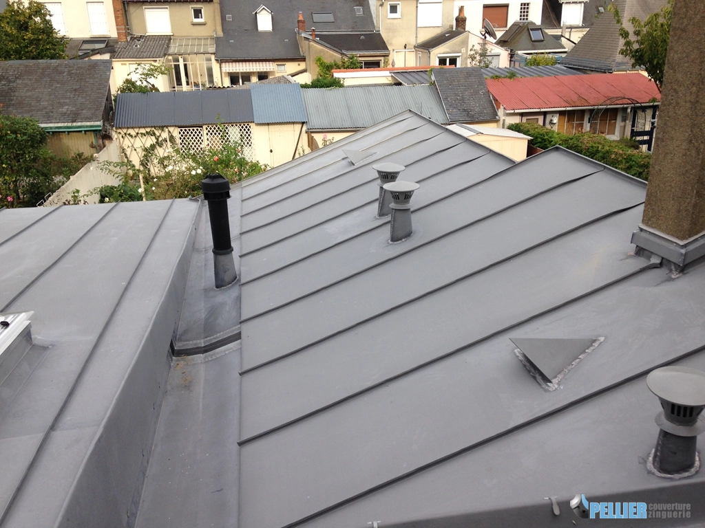 38PELLIER COUVREUR ZINGUEUR 38