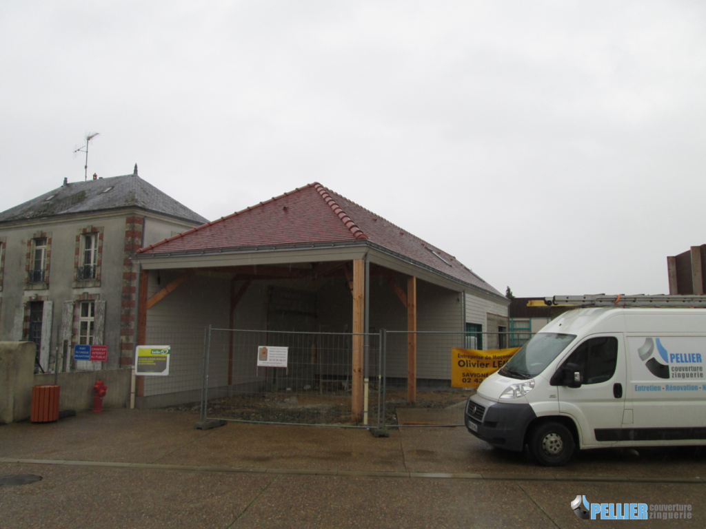 63PELLIER COUVREUR ZINGUEUR 63