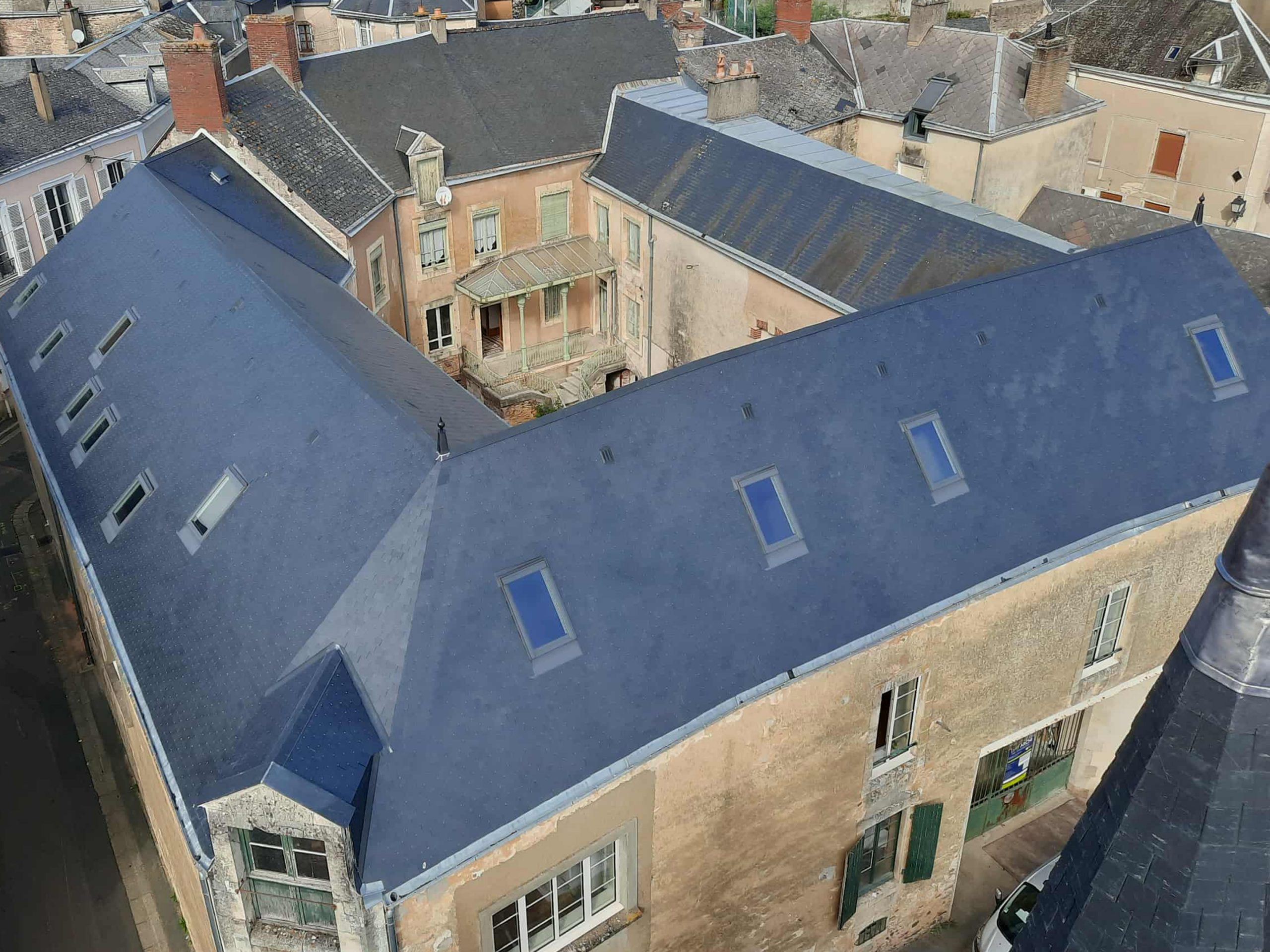 VELUX PELLIER COUVREUR ZINGUEUR 05 1 scaled